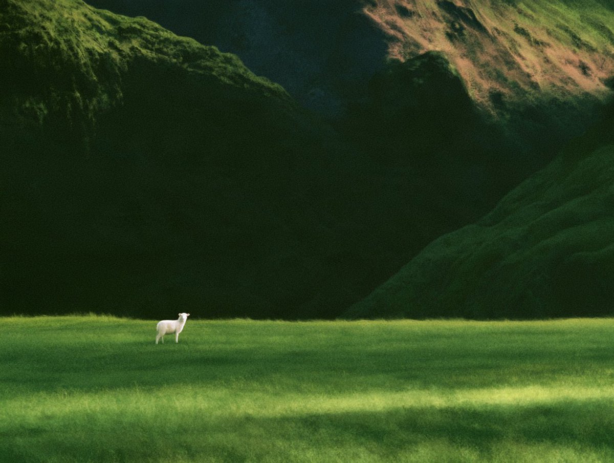 绿色山谷 — AI image 3